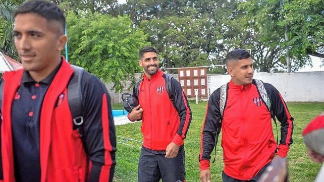 Favio Vázquez (al medio) volverá a ser titular en Patronato después de mucho tiempo.