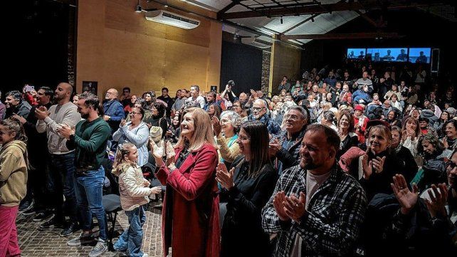 La intendenta Rosario Romero afirmó que “este centro cultural va a ser el motor de todo un distrito”. La intendenta Rosario Romero afirmó que “este centro cultural va a ser el motor de todo un distrito”.