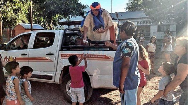 Colón. Este jueves los Reyes Magos visitarán los barrios llevando golosinas.