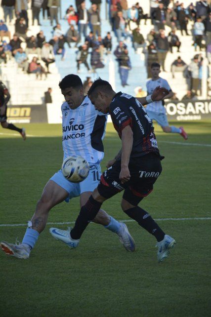 Patronato y Racing empatan en Córdoba. Patronato y Racing empatan en Córdoba.