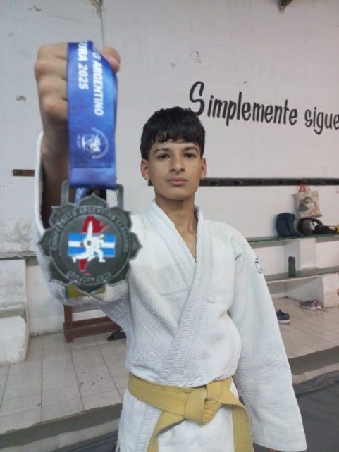 Judo: Gonzalo Martínez consiguió la medalle de plata en su debut nacional. Judo: Gonzalo Martínez consiguió la medalle de plata en su debut nacional.
