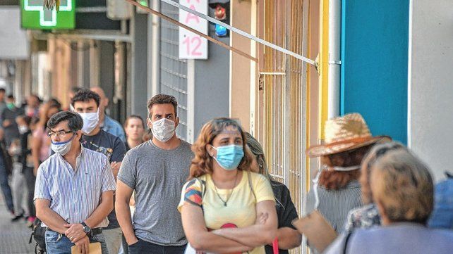 El Gobierno nacional prorrogó hasta el 31 de diciembre de 2022 la emergencia sanitaria dictada desde el inicio de la pandemia de coronavirus en el país, en marzo del 2020.