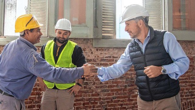 El Gobierno provincial destinó 60 mil millones de pesos en infraestructura escolar. El Gobierno provincial destinó 60 mil millones de pesos en infraestructura escolar.