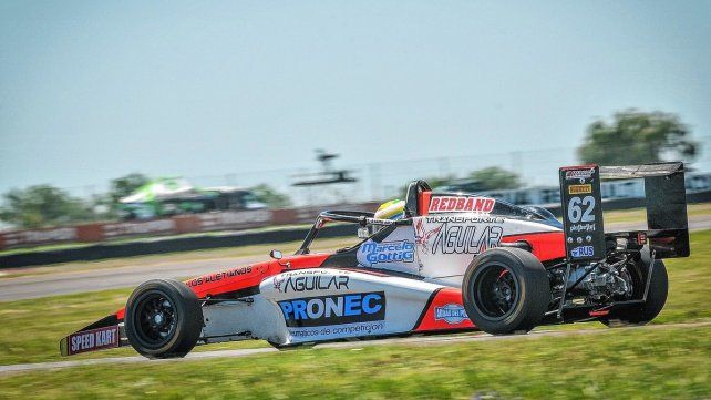 Emiliano Stang llega de consagrarse subcampeón de Fórmula Nacional. Emiliano Stang llega de consagrarse subcampeón de Fórmula Nacional.