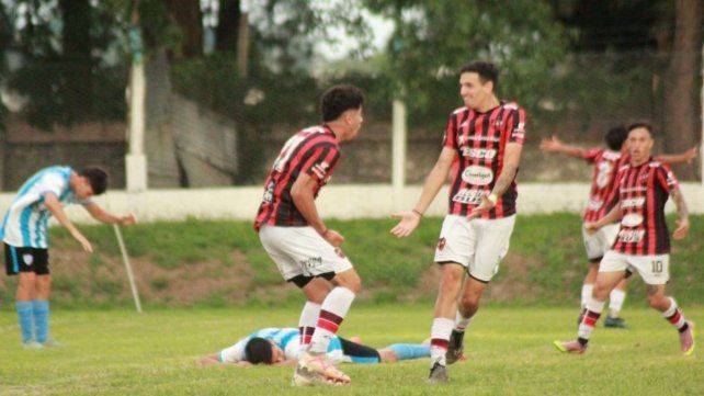 Valentín Villarreal festejando su gol ante Belgrano. Valentín Villarreal festejando su gol ante Belgrano.