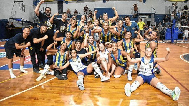 San José derrotó a Villa Dora y festejó ante su gente. San José derrotó a Villa Dora y festejó ante su gente.