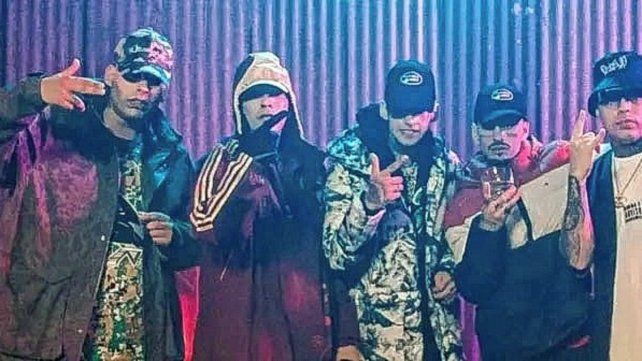 De la grabación de Tamo Chelo Remix participaron también Callejero Fino, Juanka y Kaleb Di Masi. Los ingresos serán para la familia de El Noba