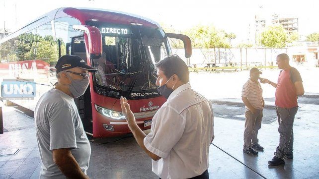 Flecha Bus anunció que agregará coches y horarios. 