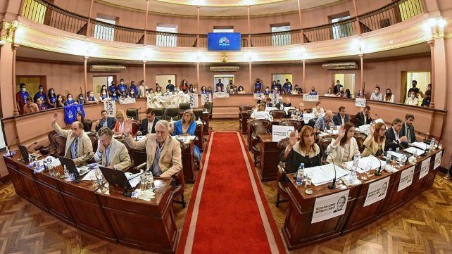 Los gremios acompañaron el debate de la Ley de Enfermería en Diputados.