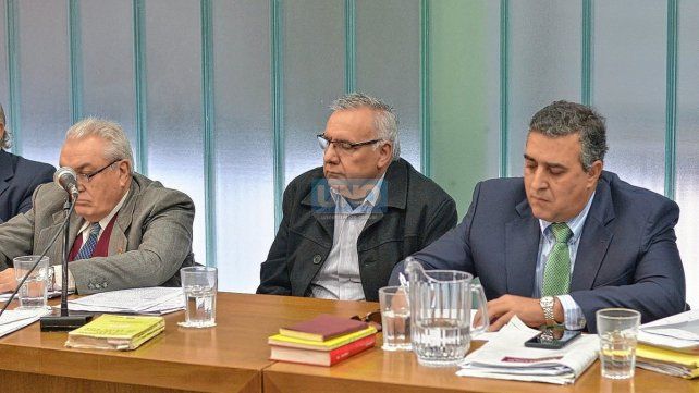 Gaitán (centro). Fue condenado en 2017 y se le morigeró la pena en 2020.