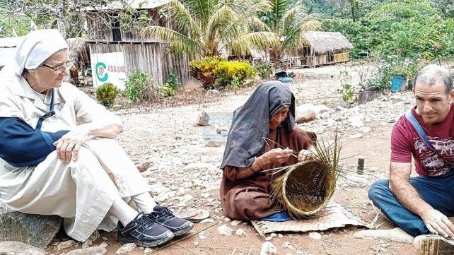 Presencia. Las imágenes reflejan el espíritu misionero de la hermana Sara que la llevan a trasladarse grandes distancias para conocer otras comunidades.