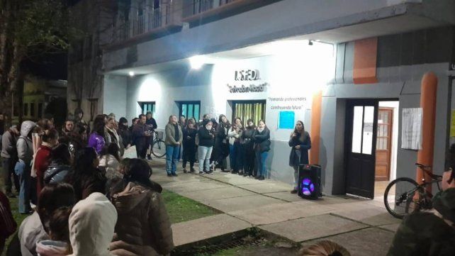 Conflicto docente: hubo marchas y concentraciones en distintos puntos de Entre Ríos Conflicto docente: hubo marchas y concentraciones en distintos puntos de Entre Ríos