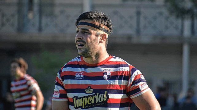Agustín Foradini, subcapitán de Santa Fe RC.