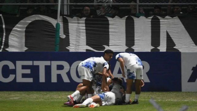 Talleres consiguió su primera victoria en la Liga Profesional. Talleres consiguió su primera victoria en la Liga Profesional.