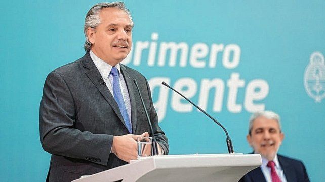 El presidente Alberto Fernández aseguró que "no hubo ninguna irregularidad" por parte del Gobierno nacional con el tema del avión con matricula venezolana retenido en el aeropuerto de Ezeiza, y consideró que la oposición quiso "mostrar algo que no es".