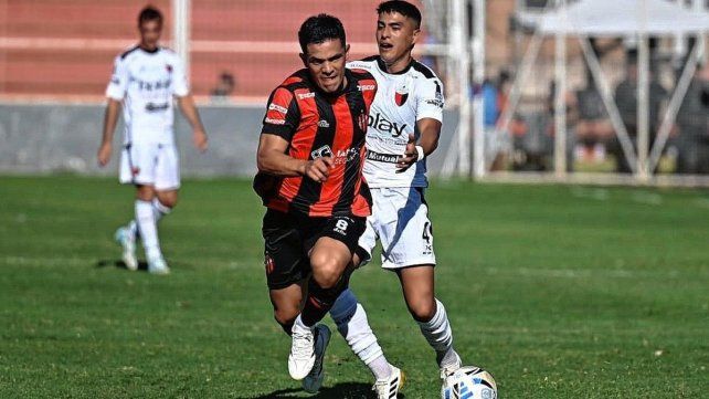Marcos Enrique disputó 20 encuentros con la camiseta de Patronato. Marcos Enrique disputó 20 encuentros con la camiseta de Patronato.