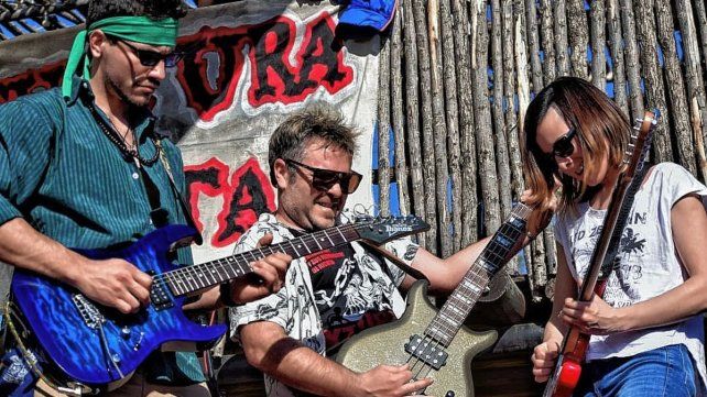 Cultura frita se presentará mañana viernes en Santa Fe junto al guitarrista de Los fundamentalistas del Aire Acondicionado 