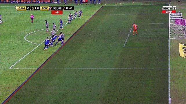 El polémico offside que marcó el árbitro a instancias del VAR en el gol de Boca.