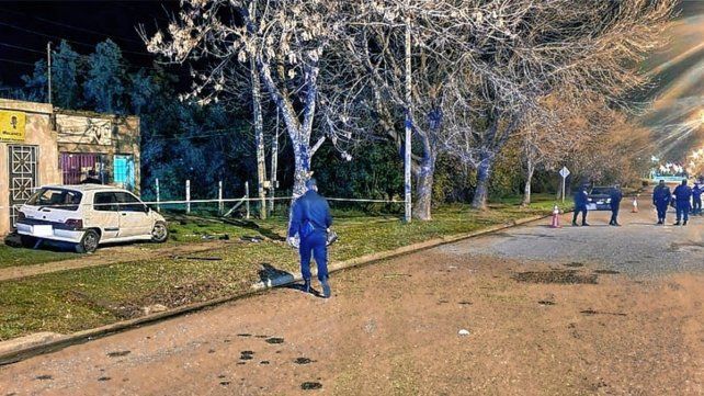 Paraná: joven de 23 años murió tras estrellar su auto contra un árbol