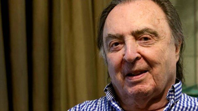 Murió Marcelo Araujo, histórico relator de Fútbol de Primera y Fútbol para Todos Murió Marcelo Araujo, histórico relator de Fútbol de Primera y Fútbol para Todos