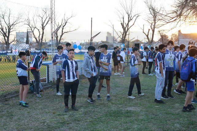 La felicidad de los chicos de Universitario tras volver a pisar la cancha