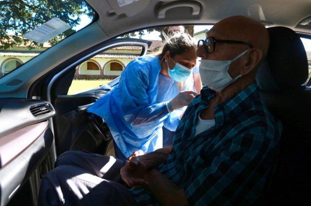 La vacunación en Paraná, el departamento más golpeado por el coronavirus en el reporte de este lunes, junto con Colón.