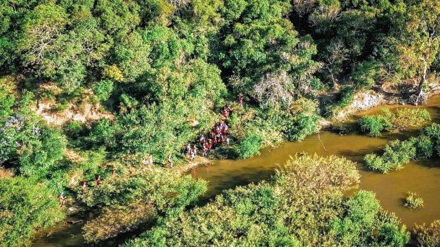 Los atletas debieron sortear diferentes desafíos naturales. Los atletas debieron sortear diferentes desafíos naturales.