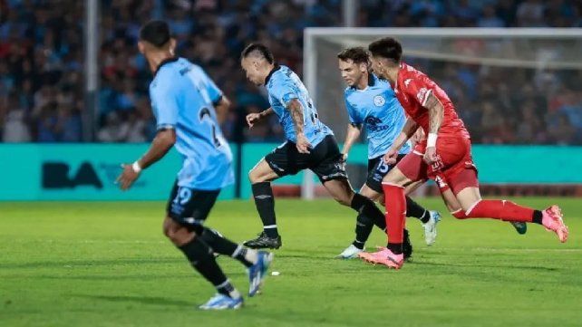 Belgrano y Huracán protagonizaron un entretenido empate. Belgrano y Huracán protagonizaron un entretenido empate.