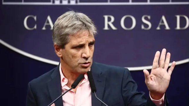 Caputo descartó cambios en el esquema cambiario tras las elecciones. Caputo descartó cambios en el esquema cambiario tras las elecciones.