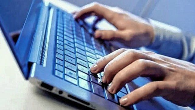 Argentina celebra el Día Mundial de Internet con menos móviles y más accesos fijos