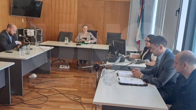 Su padre lo maltrató toda la vida, él lo asesinó y ahora irá a la cárcel Su padre lo maltrató toda la vida, él lo asesinó y ahora irá a la cárcel
