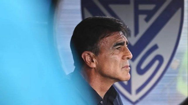 Gustavo Quinteros tendría todo arreglado con Gremio de Porto Alegre. Gustavo Quinteros tendría todo arreglado con Gremio de Porto Alegre.