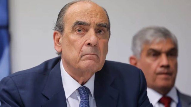 El jefe de Gabinete, Guillermo Francos ingresó a una clínica en la Ciudad de Buenos Aires por un cuadro gastrointestinal y se encuentra en observación El jefe de Gabinete, Guillermo Francos ingresó a una clínica en la Ciudad de Buenos Aires por un cuadro gastrointestinal y se encuentra en observación