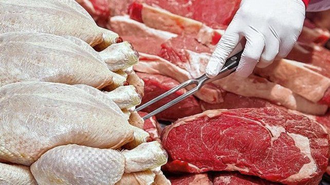 El consumo de carne vacuna bajó y el de pollo creció