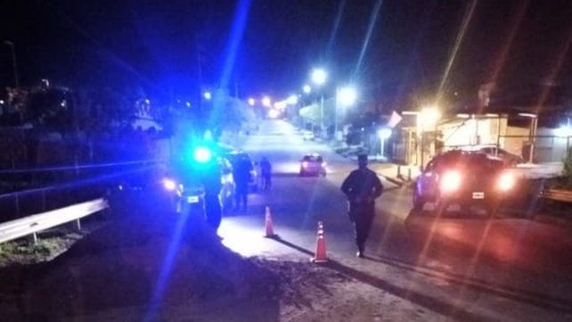 Paraná: motociclista chocó contra dos autos y fue hospitalizado 