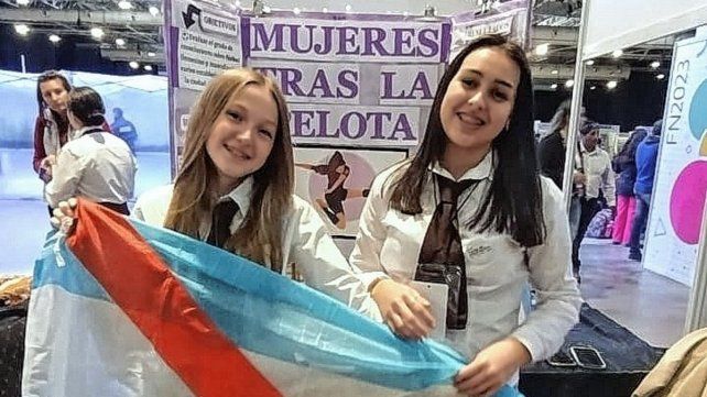 Alumnas de Concordia en Tecnópolis. Alumnas de Concordia en Tecnópolis.