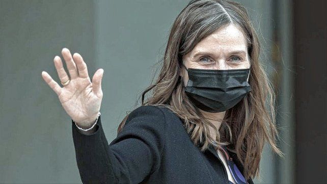 La primera ministra de Islandia, Katrin siguió las elecciones de cerca.