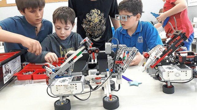 En Concordia capacitarán en robótica. En Concordia capacitarán en robótica.