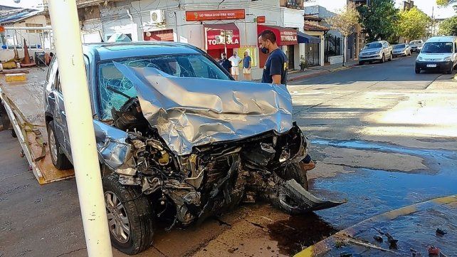 Uno de los accidentes protagonizados por jóvenes en Concordia fue el que le costó la vida a un conocido comerciante.