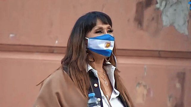 Moria Casán asistió al acto en el Museo del Bicentenario y dejó sus buenos deseos para el flamante ministro de Economía