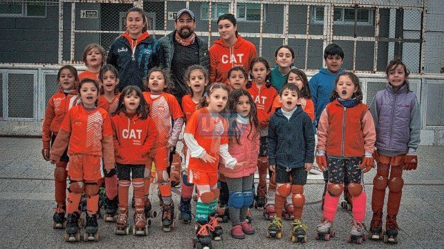 Hockey sobre patines: Talleres cuenta con más de 30 chicos y chicas.