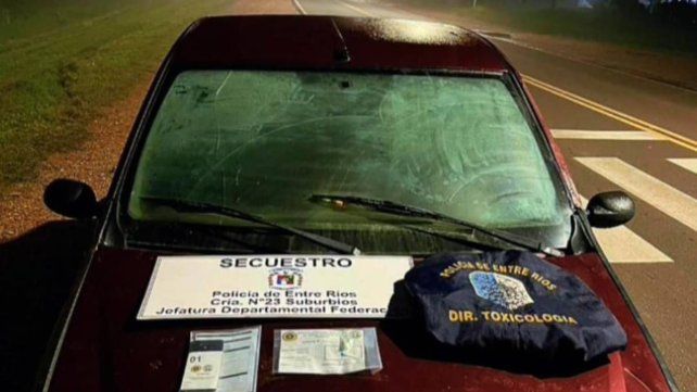 Federación: llevaban cocaína y fueron demorados en un control policial Federación: llevaban cocaína y fueron demorados en un control policial