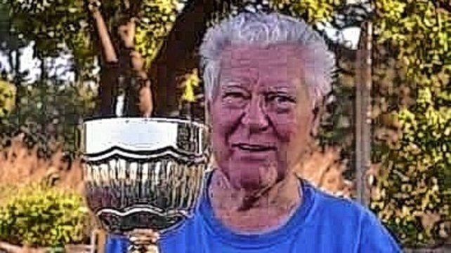 Fútbol paranaense: pesar por el fallecimiento de Luis Metz. Fútbol paranaense: pesar por el fallecimiento de Luis Metz.