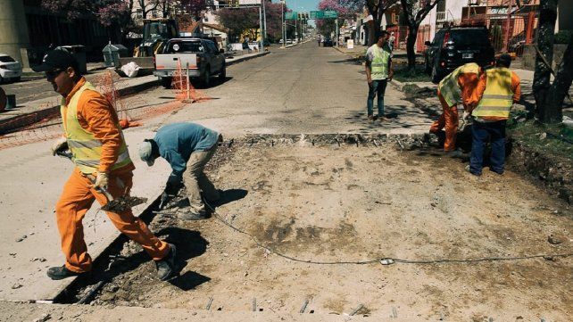 La principal avenida de Paraná, en plena recuperación.