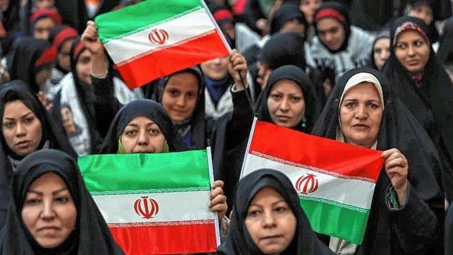 Uno de los castigos posibles puede ser la eliminación de Irán de la próxima cita mundialista. Las mujeres tenían entradas para ingresar al partido.