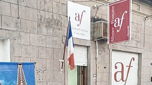 La embajadora de Francia nombrará a la Alianza de Concordia.