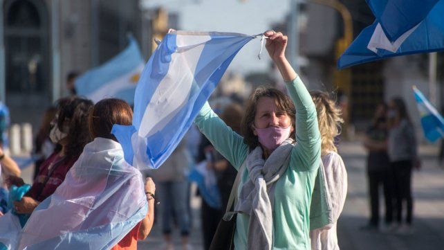 El banderazo, será este lunes a las 17 en todo el país.