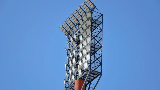 Las luces del estadio pedidas por Conmebol.