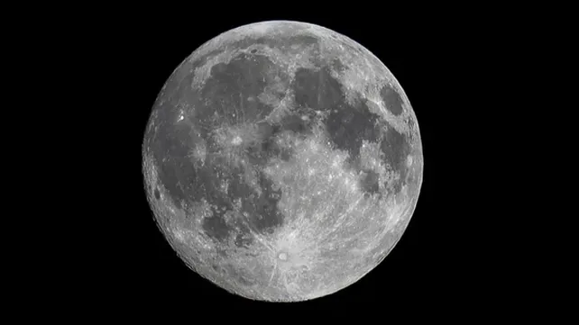 La superluna de este lunes por la noche será la primera de este año La superluna de este lunes por la noche será la primera de este año