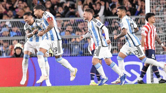 Argentina gana tras un golazo de Nicolás Otamendi. Argentina gana tras un golazo de Nicolás Otamendi.
